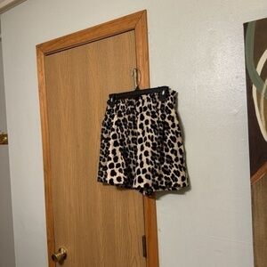 Zara Medium Multi-Color w/Leopard Print Paperbag Waist High-Rise Shorts - EUC